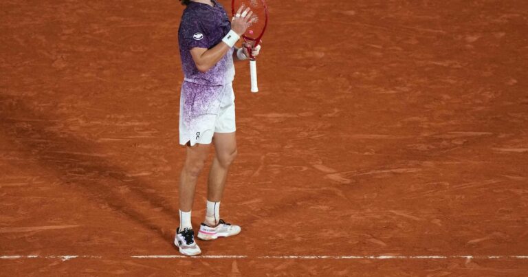 João Fonseca avança às quartas de Roland Garros e encerra jejum de mais de 20 anos do País
