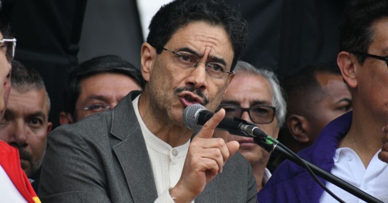 Eleições na Colômbia: Quem é Iván Cepeda, o candidato do presidente Petro