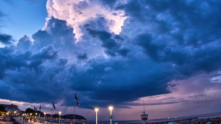 Tempestades causam grandes inundações em Berlim e Brandemburgo