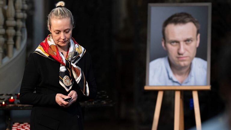 Rússia assinala 50.º aniversário de Alexei Navalny