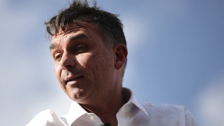 Lindbergh revela estratégia de Flávio Bolsonaro para abafar escândalo “Dark Horse”