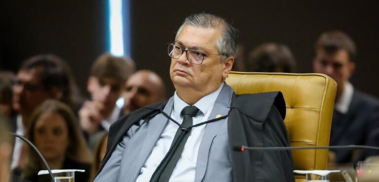 Emendas pix: Dino impõe multa diária a estados e municípios por falta de prestação de contas
