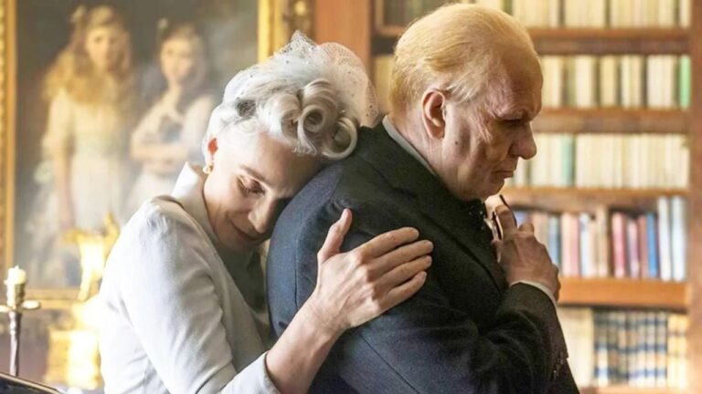 Vencedor do Oscar de Melhor Ator em 2018, este astro irreconhecível entregou uma de suas maiores performances nesta cinebiografia histórica