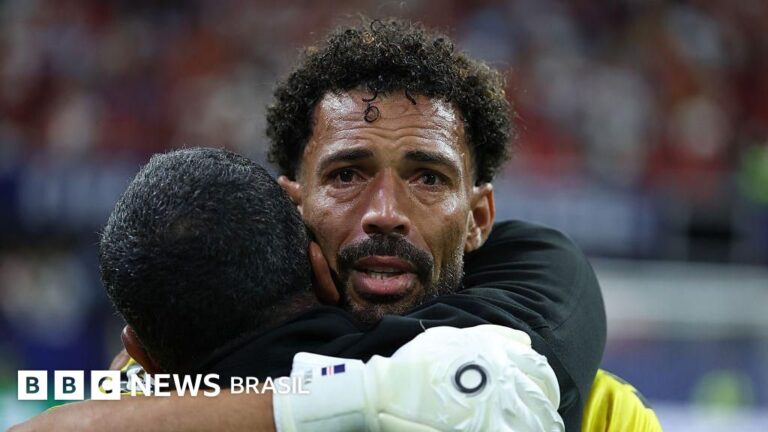 O fenômeno Vozinha, o herói de Cabo Verde na Copa do Mundo que, aos 40 anos, se tornou sensação do futebol