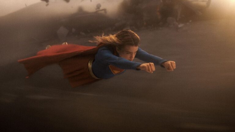 “Eu me forcei a fazer”: Milly Alcock revela que quase desistiu de Supergirl