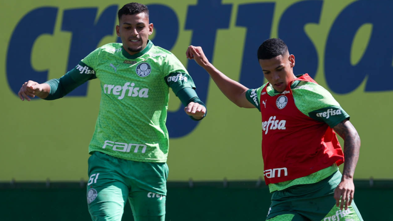 Palmeiras traça planos diferentes de reapresentação para dupla que estava emprestada em Portugal