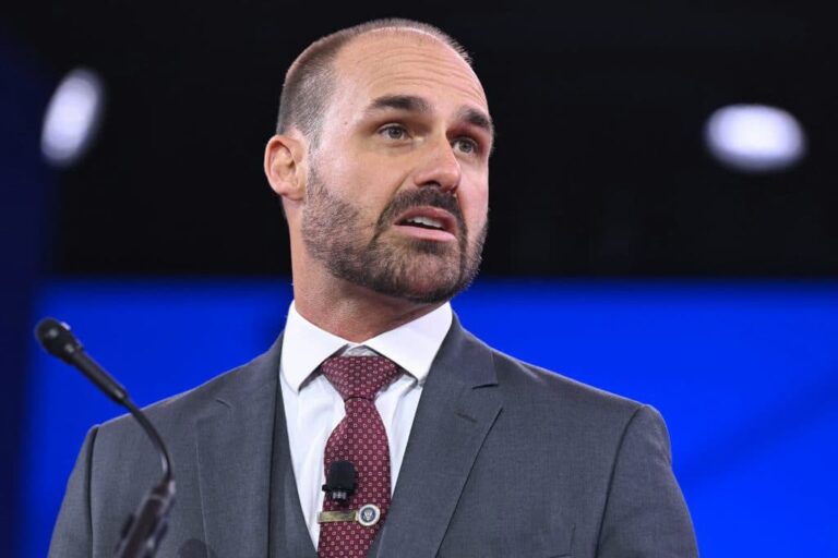 Eduardo Bolsonaro condenado: o caminho até a prisão e a extradição