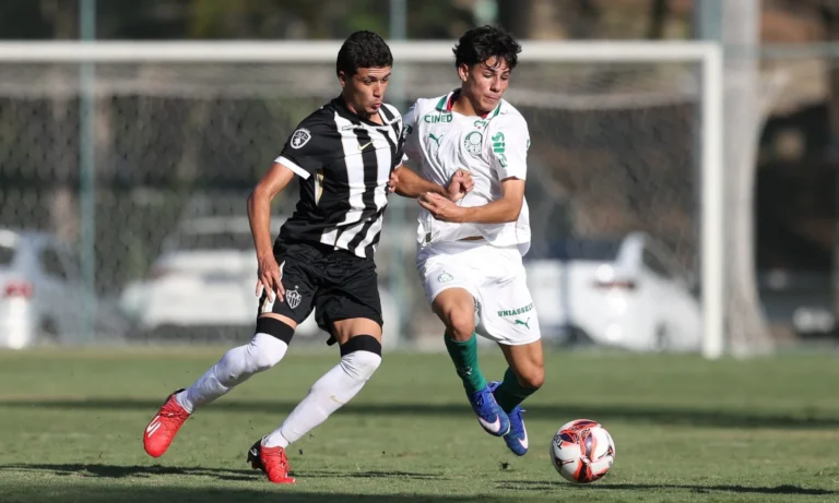 Palmeiras vence Atlético-MG, mantém 100% de aproveitamento e lidera o Brasileiro Sub-17