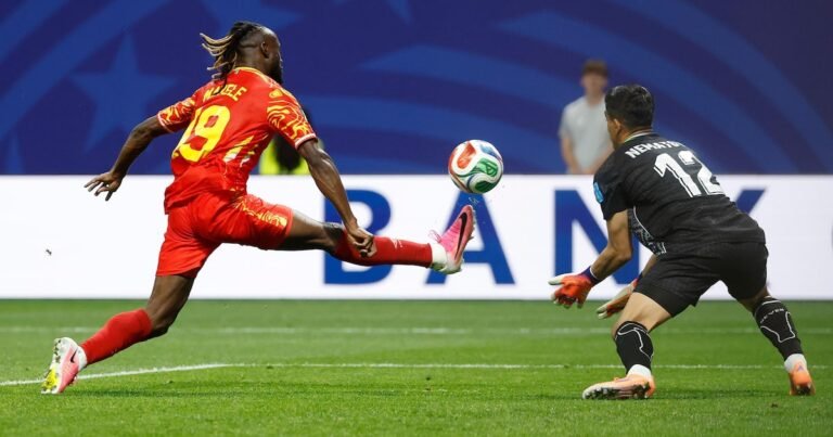 RD Congo tem virada épica sobre o Uzbequistão e consegue classificação histórica na Copa