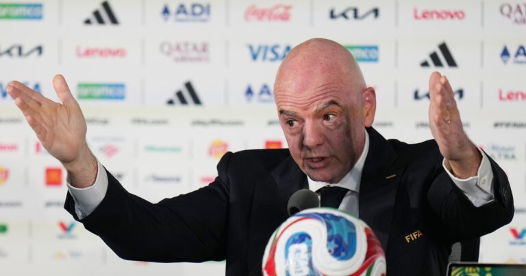 Fifa divulga salário e Infantino acumula remuneração de R$ 25 milhões