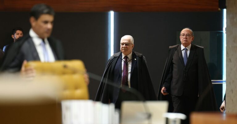 Fachin muda de estratégia, deixa código de ética de lado e acena a Gilmar