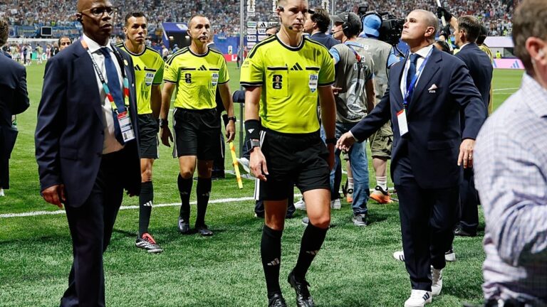 Egito no Mundial: verificação de factos desmente ataques a árbitro francês