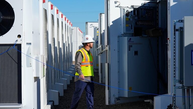 Podem as baterias salvar a energia renovável desperdiçada na União Europeia?