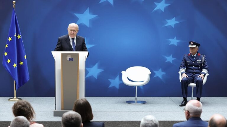 Kubilius elogia plano de defesa “revolucionário” mas eurodeputados exigem rapidez