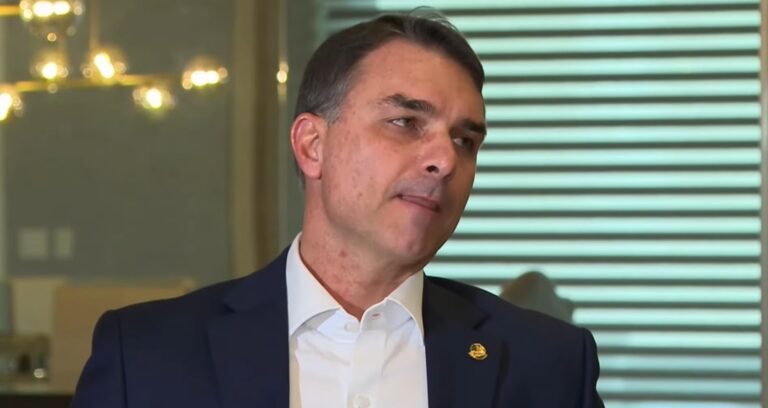 Partido ligado à Igreja Universal nega apoio a Flávio em troca de vaga no STF e fala em “neutralidade”