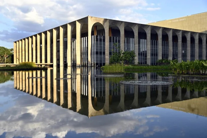 Em nota, Itamaraty repudia Milei e cita “comportamento infamante”