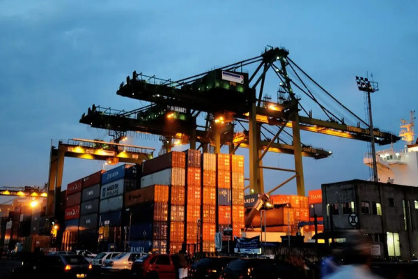 Exportações batem recorde e déficit das contas externas cai em junho | Diario de Pernambuco
