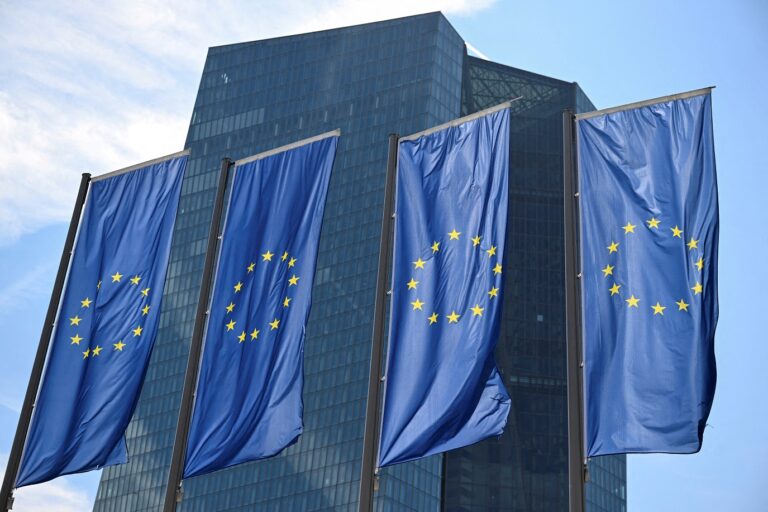 Inflação na zona do euro acelera em julho e reforça argumentos para alta de juros