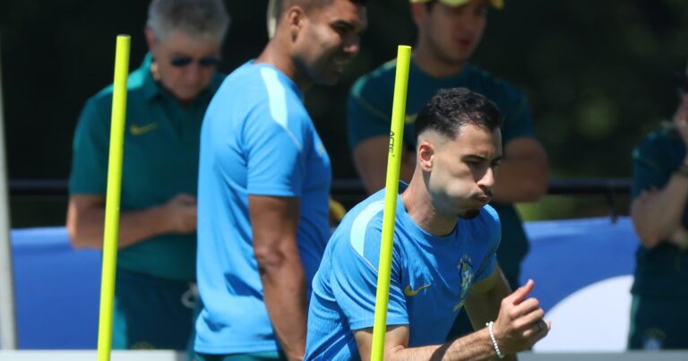 Martinelli vê concorrente por vaga ser negociado e pode recuperar espaço no Arsenal