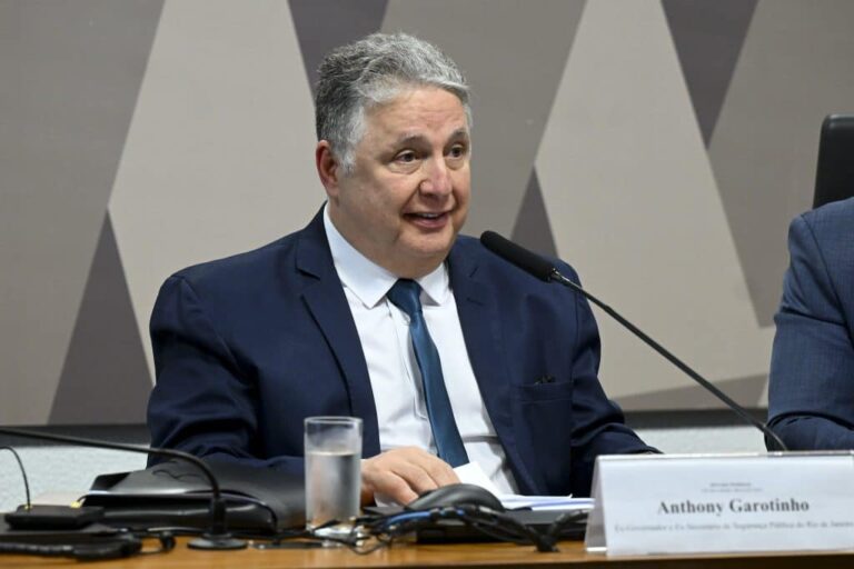 Garotinho confirma que tem vídeo da “Noite das Astronautas” de Vorcaro com políticos