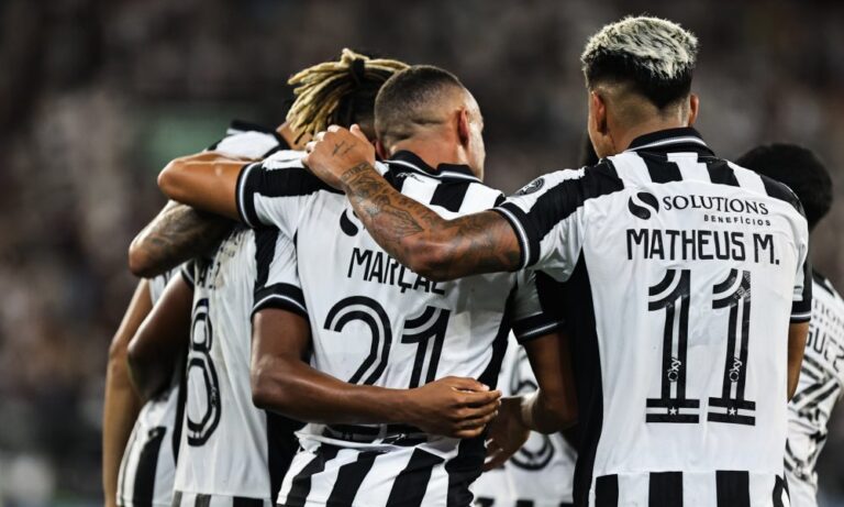 Botafogo visita o Cruzeiro em duelo direto pelo Brasileirão