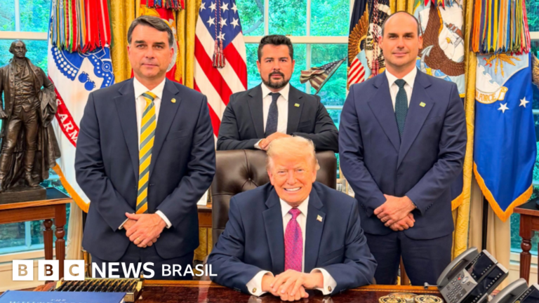 O que Flávio prometeu a Trump caso seja eleito sobre Pix, Mercosul e redes sociais