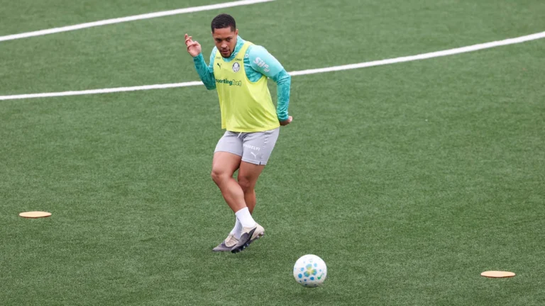 Com Vitor Roque em tempo integral, Palmeiras dá sequência à preparação 