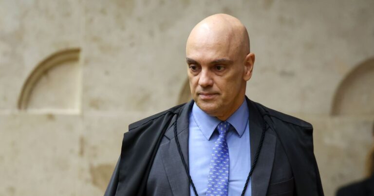 Moraes arquiva inquérito contra Jair Bolsonaro em caso da “Abin Paralela”
