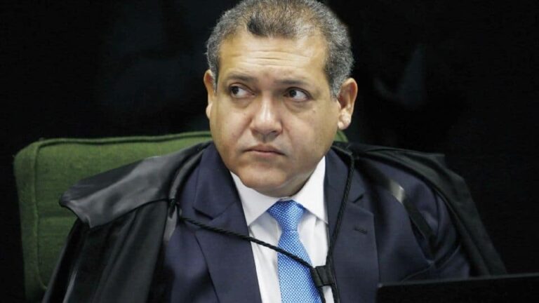 Nunes Marques deve segurar revisão criminal de Bolsonaro para não impactar eleições