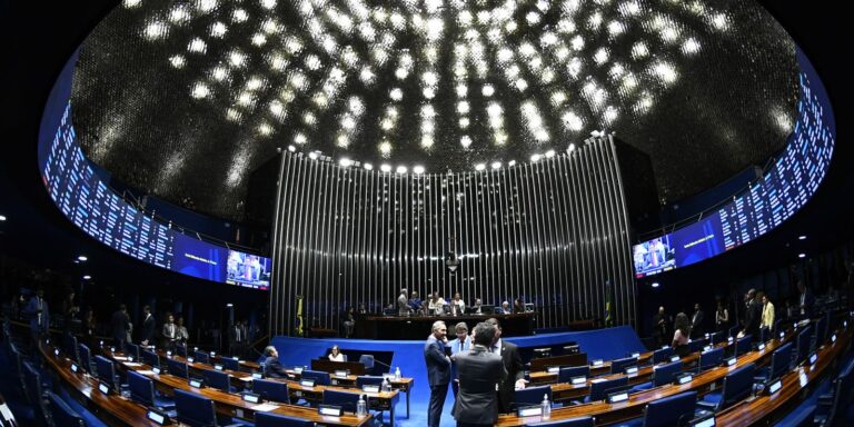 Após recesso, Congresso retoma trabalhos nesta semana