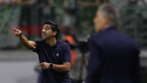 Palmeiras empata em casa e agora precisa vencer fora para se classificar. Abel Ferreira falou sobre o jogo contra o Cerro Porteño