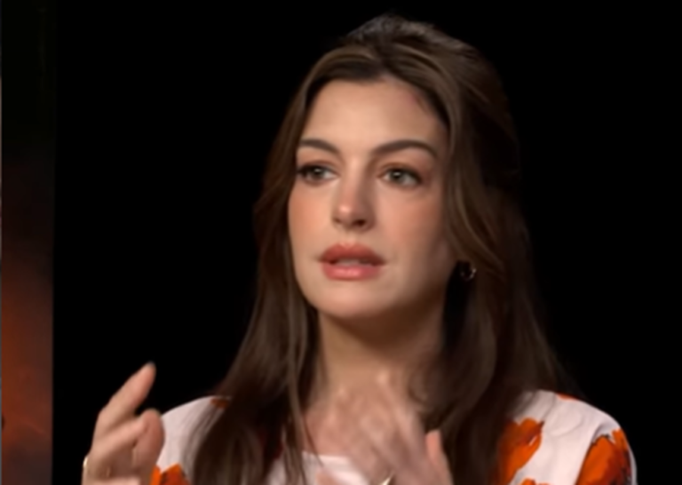 Anne Hathaway surpreende ao revelar qual é o seu disco preferido