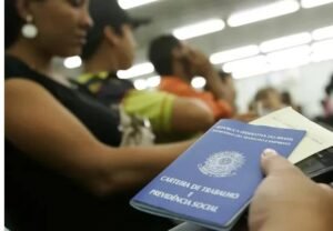 Pernambuco registra desemprego de 8,3% e segue acima da média nacional, aponta IBGE