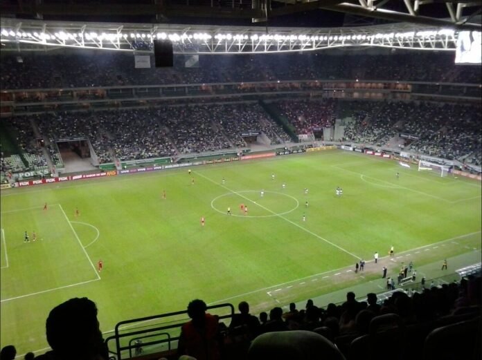 Palmeiras e Internacional em partida no Allianz Parque