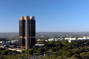 Fluxo cambial no Brasil acumula US$ 20,3 bilhões no ano impulsionado pelo comércio exterior