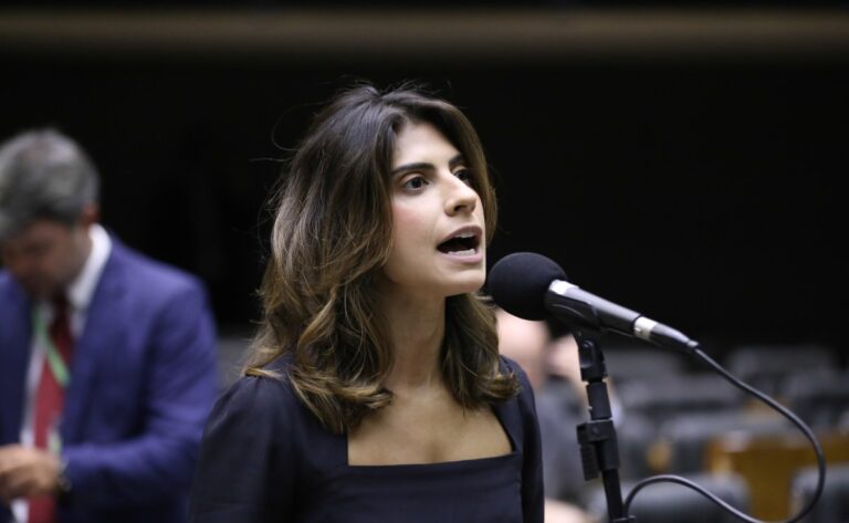 PT denuncia violência de gênero contra deputada Camila Jara na FIEMS – Brasil 247