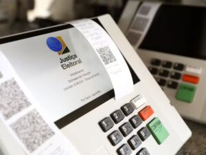 Transporte de graça no 2º turno é obrigatório; indígenas temem ficar sem voto Transporte de graça no 2º turno é obrigatório; indígenas temem ficar sem voto
