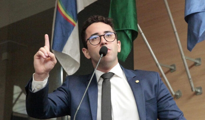 Um representante legítimo da ignorância e repulsa de uma geração política que já nasce doente