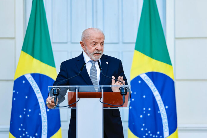 Povo vence o boicote: Lula é reeleito presidente com 51,7% dos votos