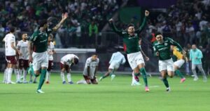 Palmeiras vence nos pênaltis, elimina o Fluminense e vai à final da Libertadores Palmeiras vence nos pênaltis, elimina o Fluminense e vai à final da Libertadores